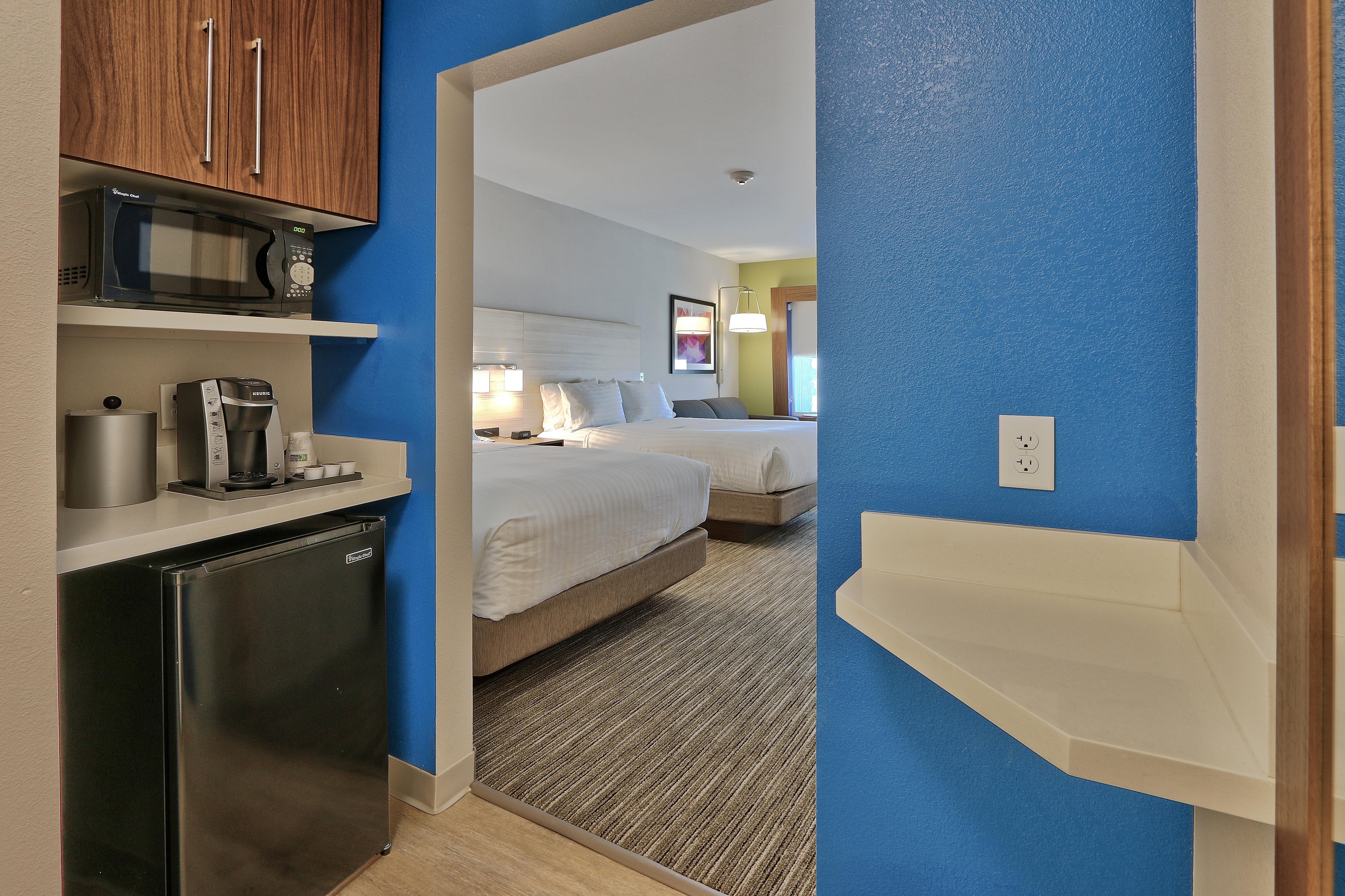 Holiday Inn Express & Suites - Roswell By Ihg Exterior foto