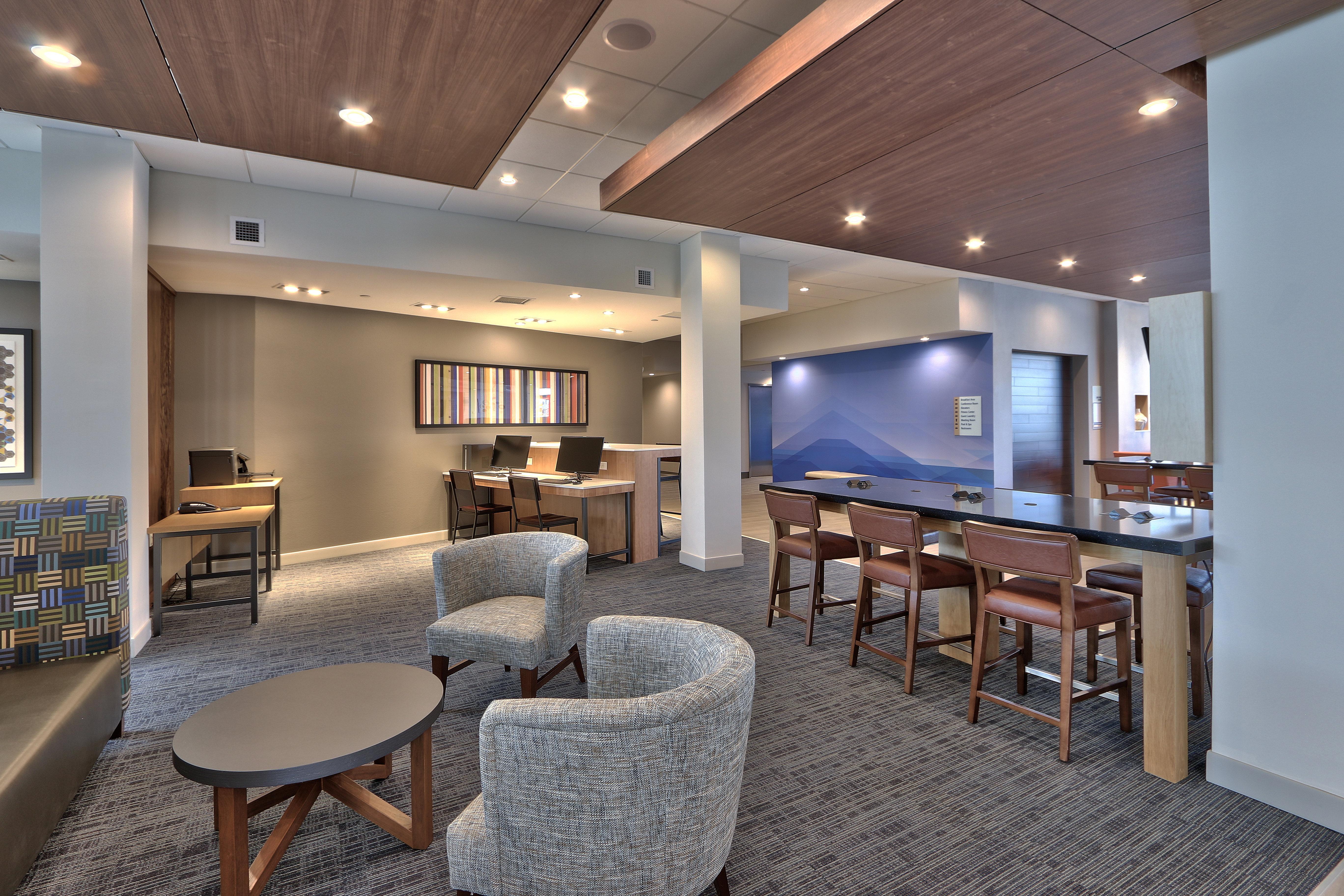 Holiday Inn Express & Suites - Roswell By Ihg Exterior foto